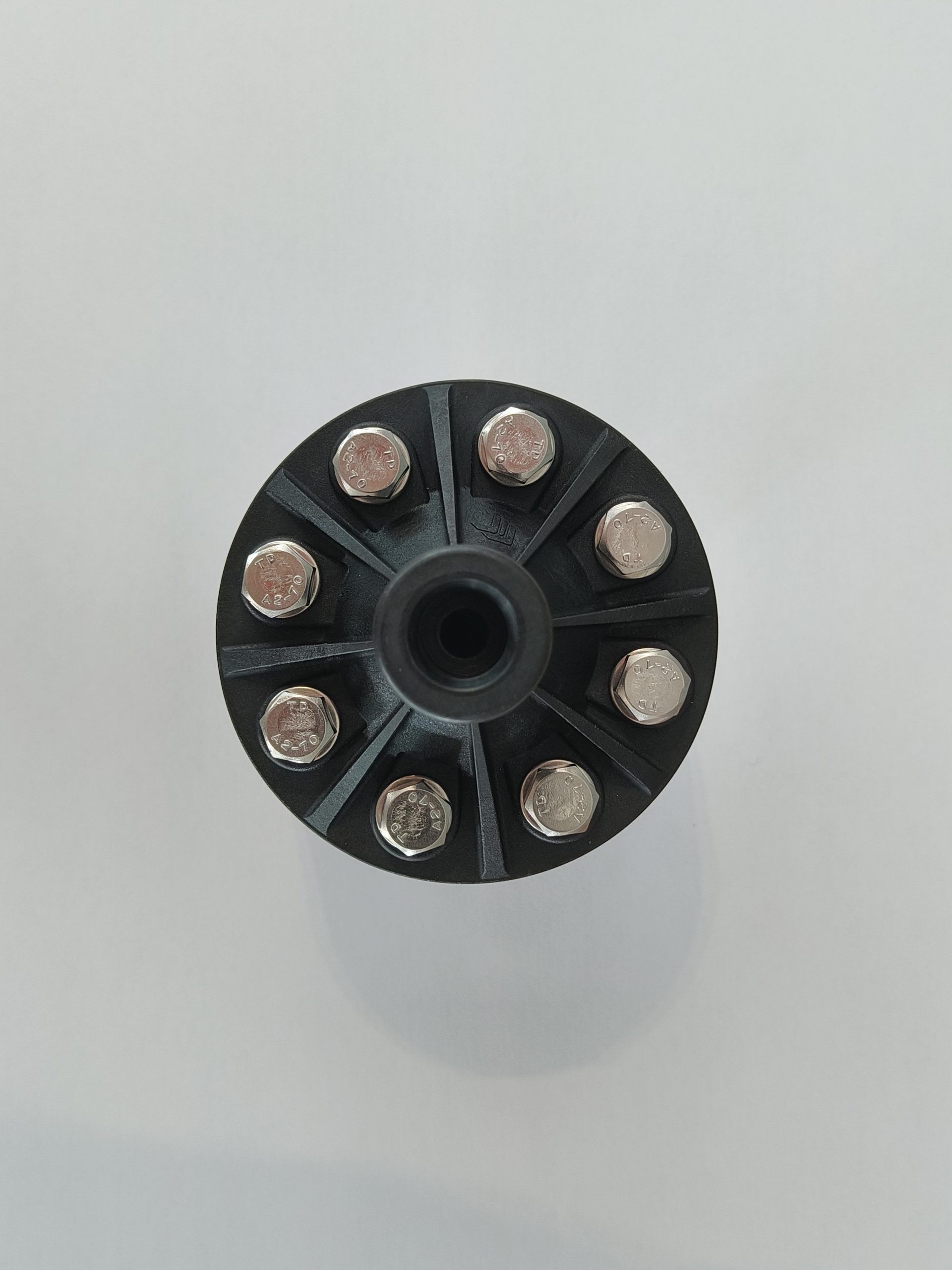 Diaphragm seal pressure gauges for chemical pumps: How to choose between PP and PVDF